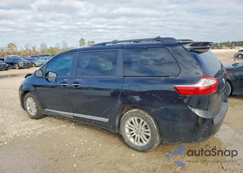 2016 Toyota Sienna Xle z USA, uszkodzony, nr VIN 5TDYK3DC2GS737839